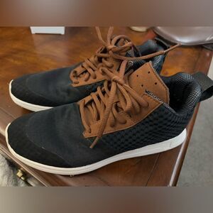 York Athletic's the Henry Mid Tennis Shoe Men's 6.5, Women's 8 Black and Brown